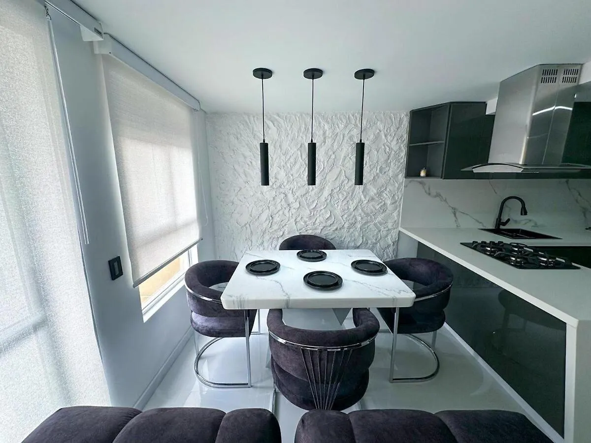 Cozy Apartment In Calasanz Medellin