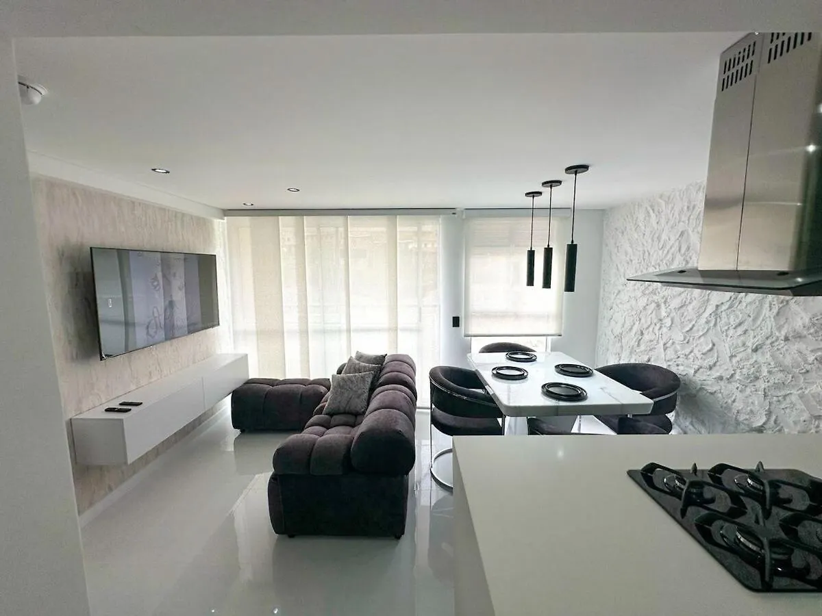 Cozy Apartment In Calasanz Medellin