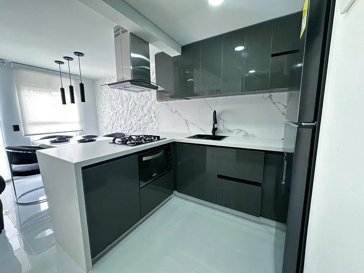 Cozy Apartment In Calasanz Medellin
