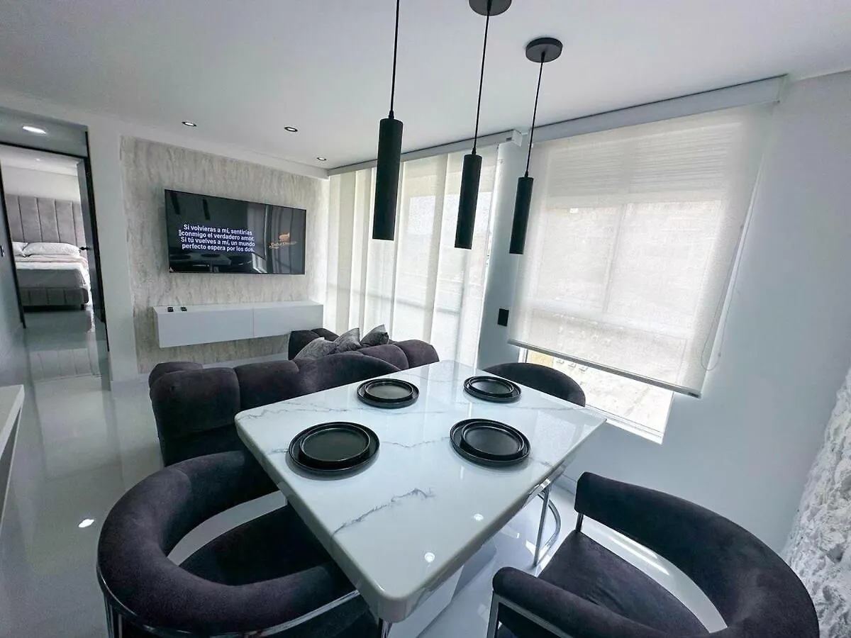 Cozy Apartment In Calasanz Medellin